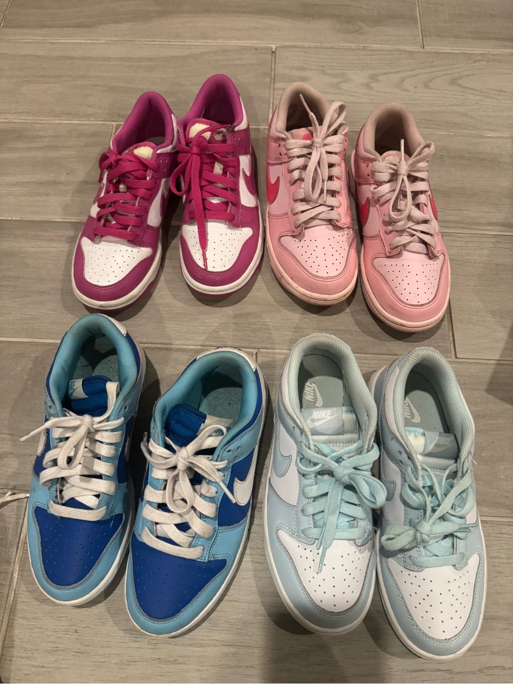 Nike Kids Low-Top Sneakers in Fuchsia, Light Pink, Royal Blue and Sky Blue
